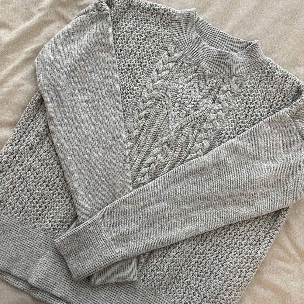Banana Republic Light Gray Cable Knit Turtleneck Sweater